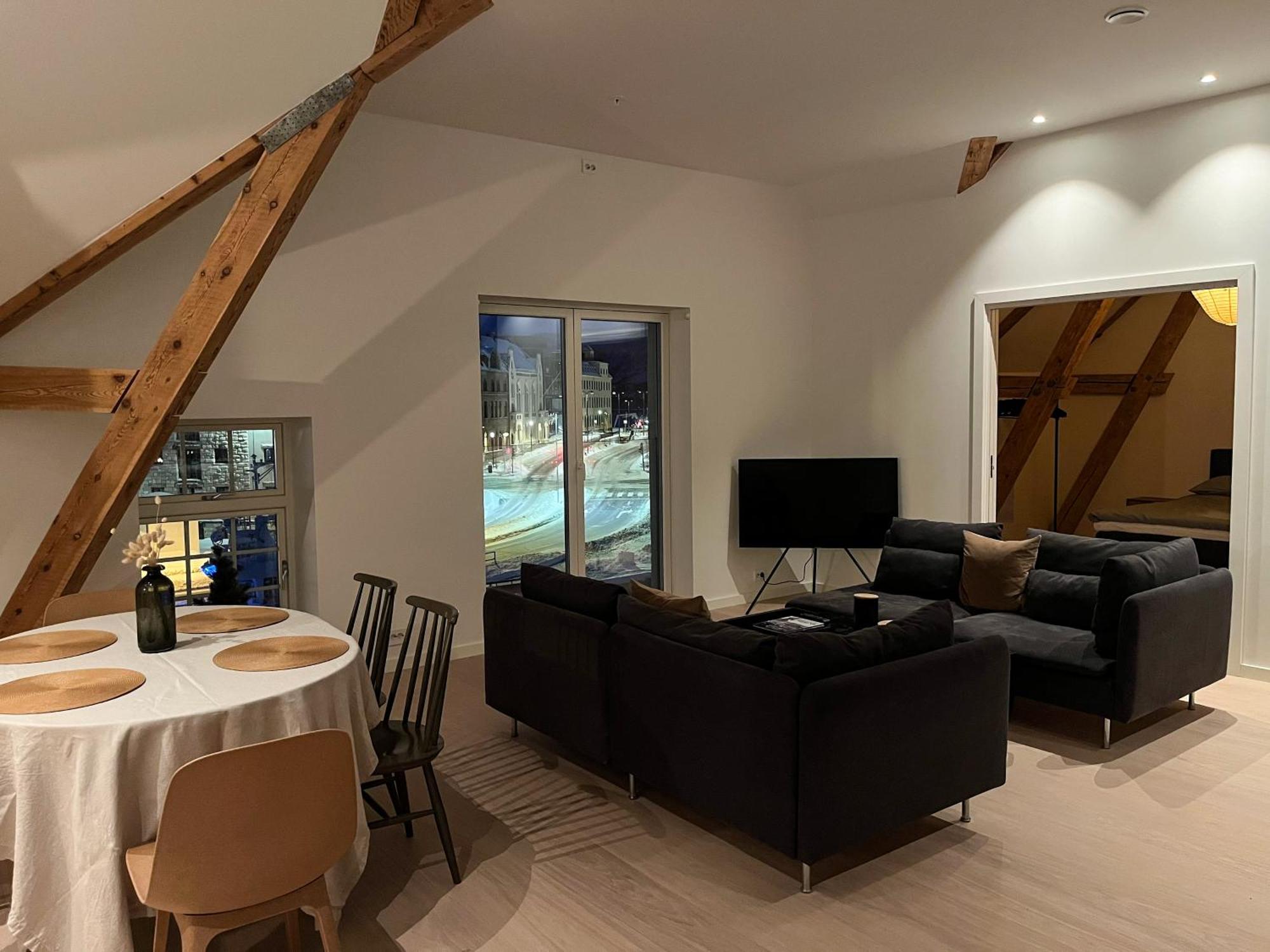Apartment Marina Luxe - Two Bedrooms, High-end, Iconic Location & Private Parking Alesund